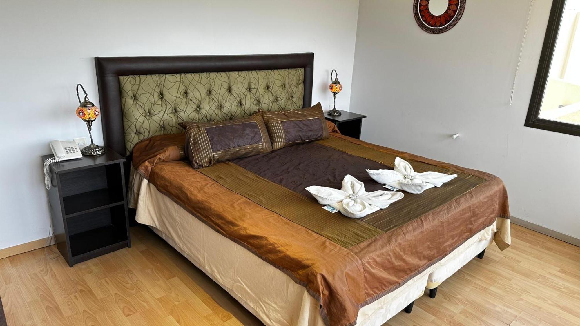 Complejo Riro Namaste Hotel Сан Антонио де Аредондо Екстериор снимка